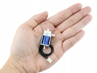 Mini V&aacute;lvula Solenoide 3 Vias NA/NF para Ar, G&aacute;s e &Aacute;gua 5&ndash;6V &ndash; Pulso 12V - Imagem 4
