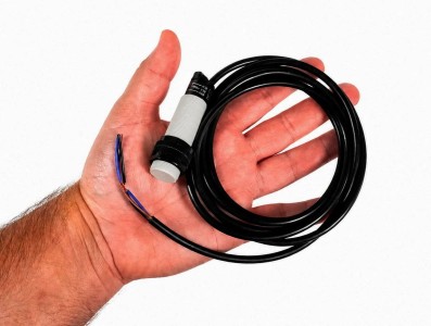 Sensor Capacitivo de Proximidade 0 a 8mm PNP NA Corpo PA6 - CR18-8DP - Imagem 4