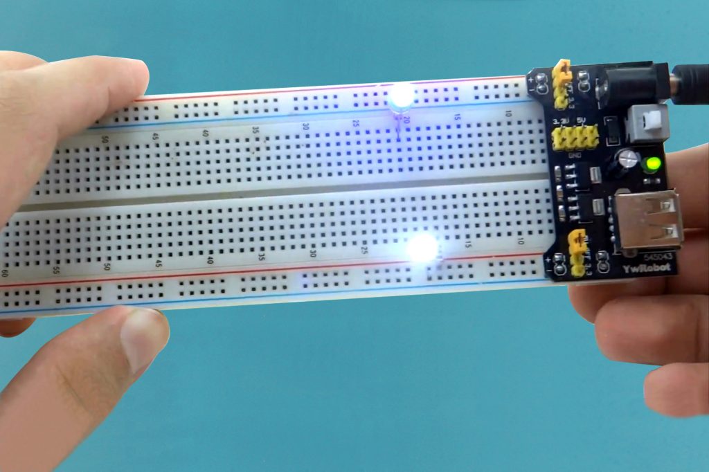 Fonte Ajustável para Protoboard 3.3V e 5V com USB e P4