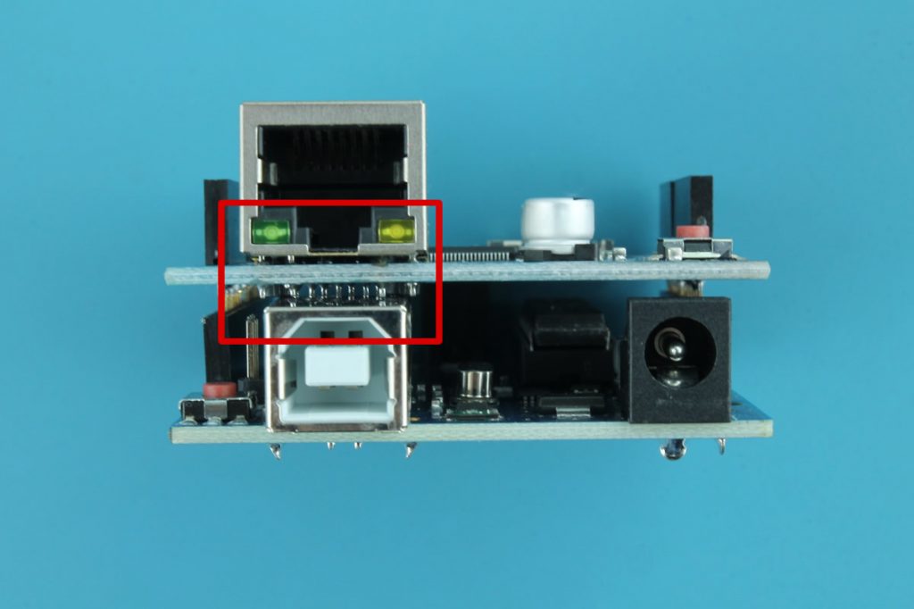 Evitar Contato entre Conector USB e Conector RJ45
