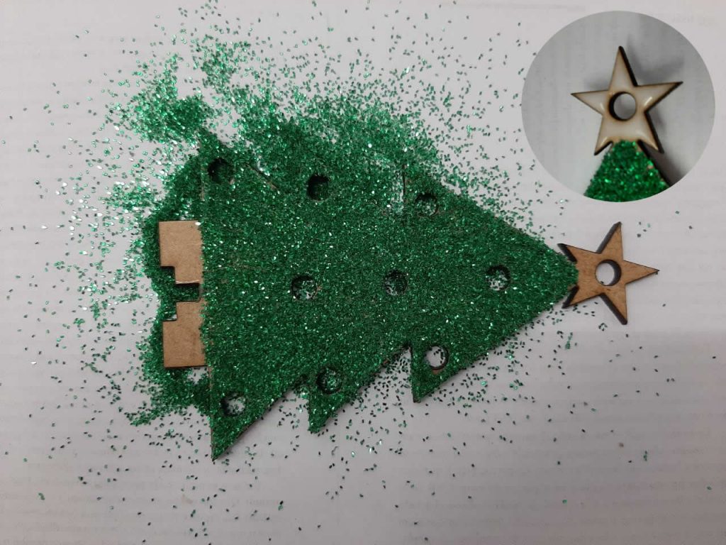 Árvore de Natal DIY com Arduino – Colocando Glitter